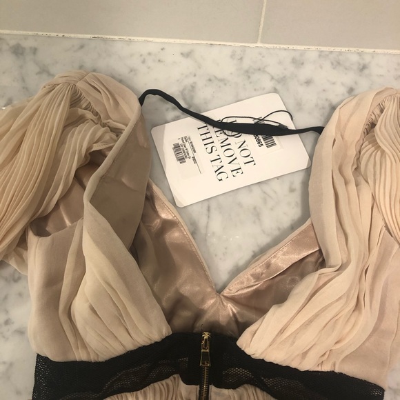 hayden pink black pleated flutter sleeve gown - Picture 8 of 12